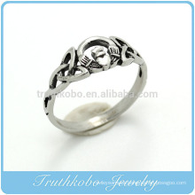 TKB-R0048 Stainless Steel Continuous Heart Link Knot Cast Ring